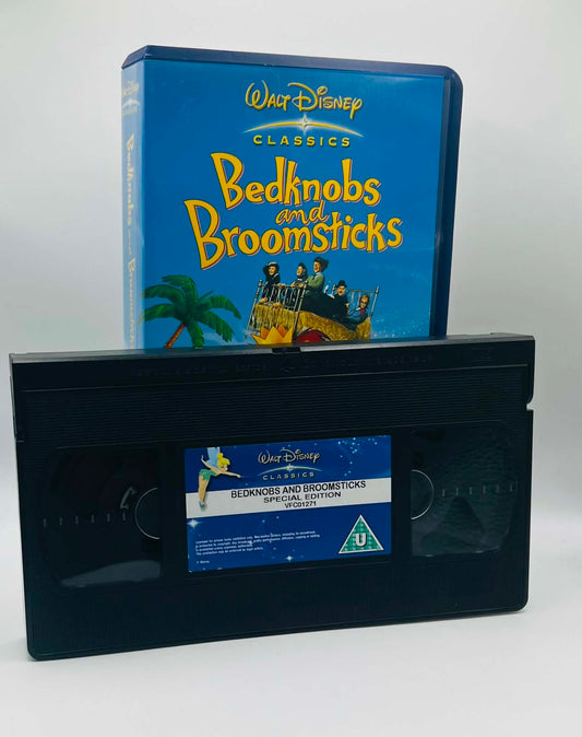 Bedknobs and Broomsticks (U)