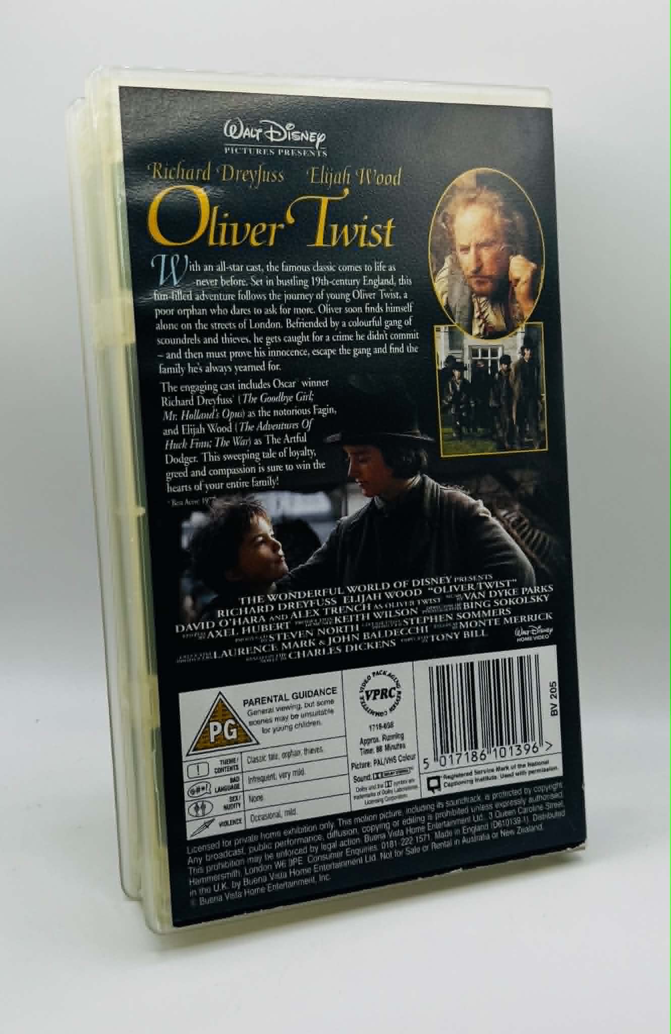 Oliver Twist (PG)