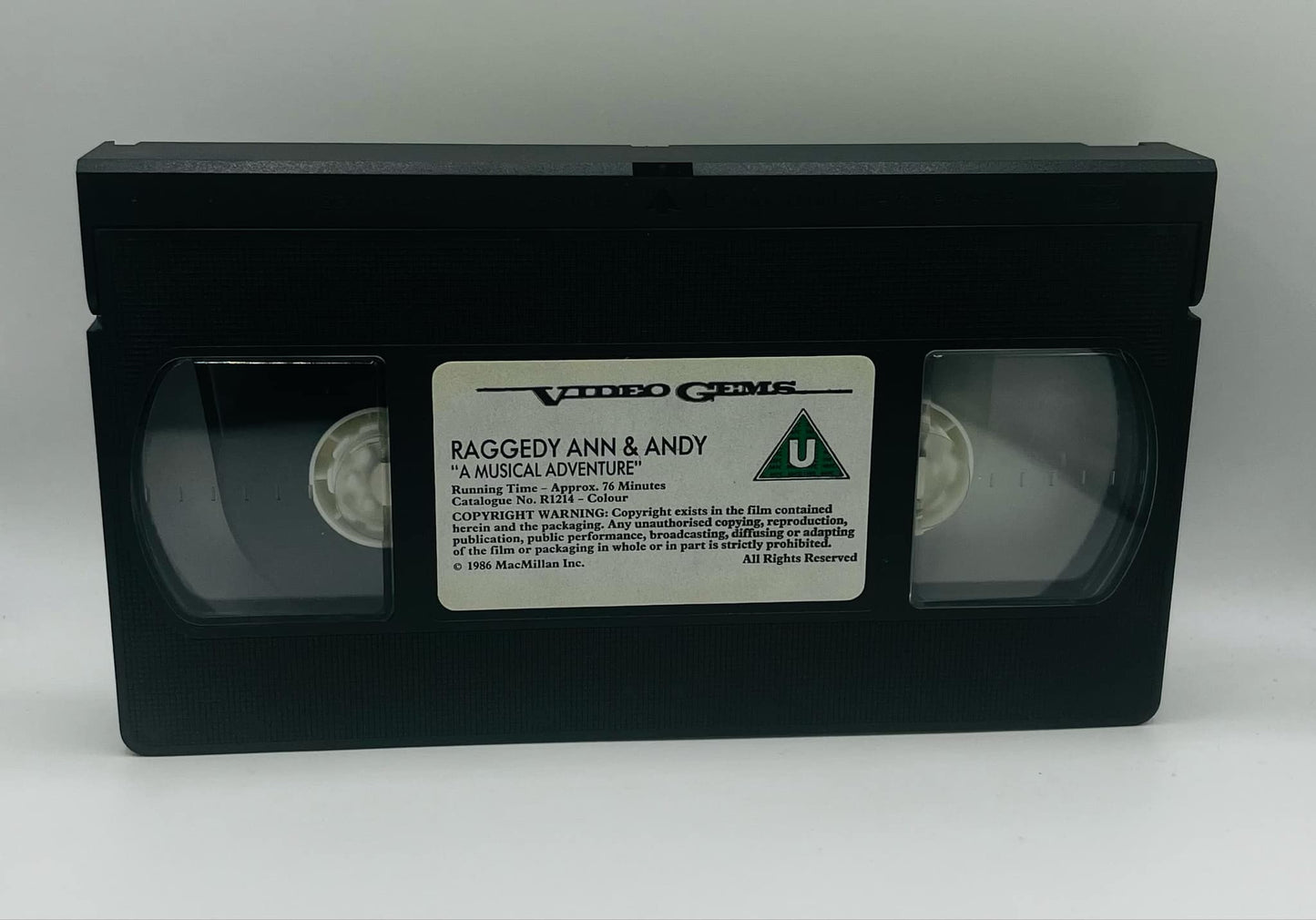 Raggedy Ann & Andy (U)