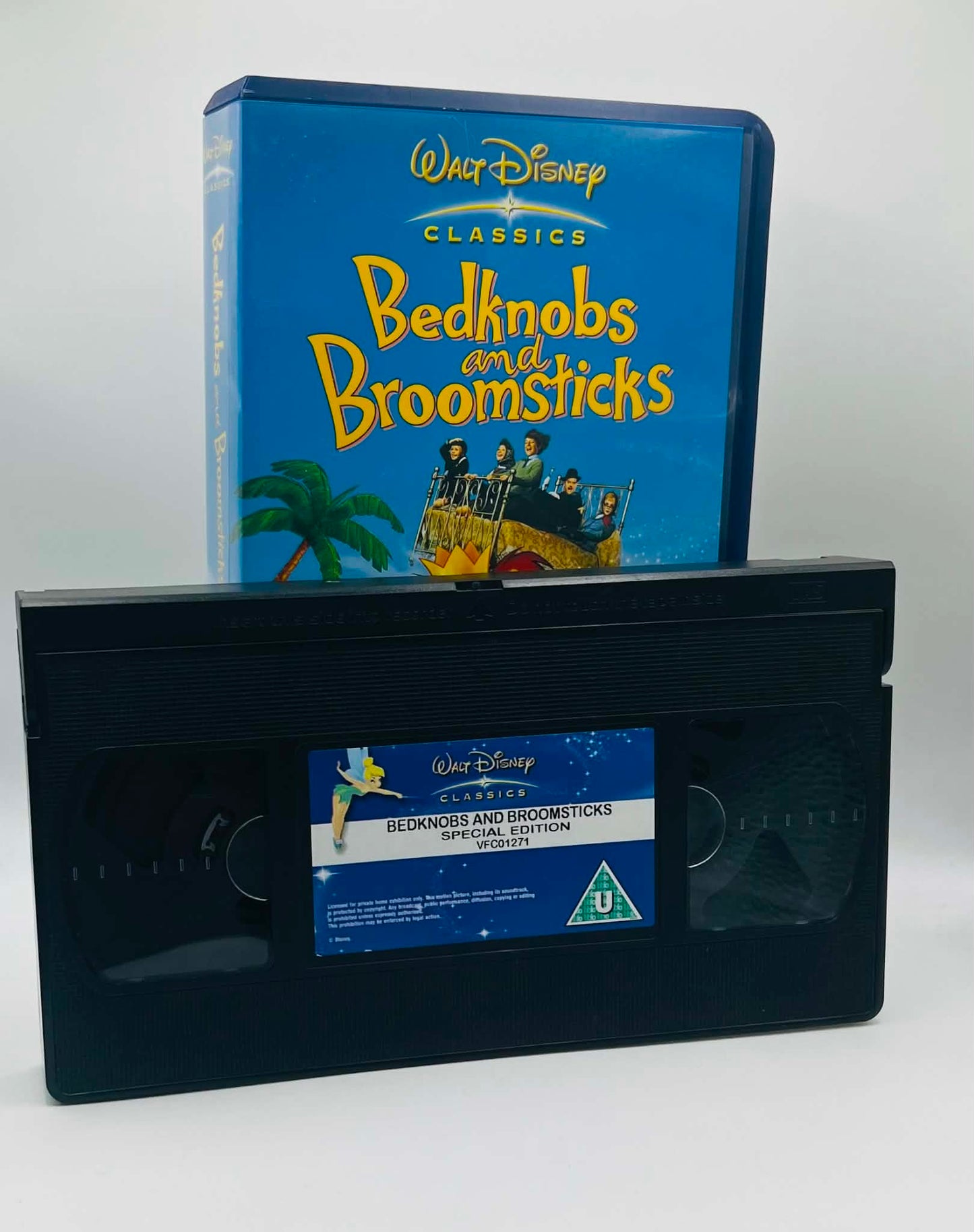 Bedknobs and Broomsticks (U)