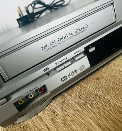 Bush DVHS1 VCR/DVD Player + Scart Leads