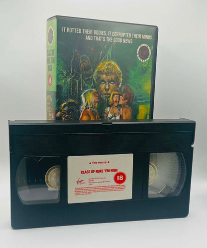 Class Of Nuke 'Em High (18)