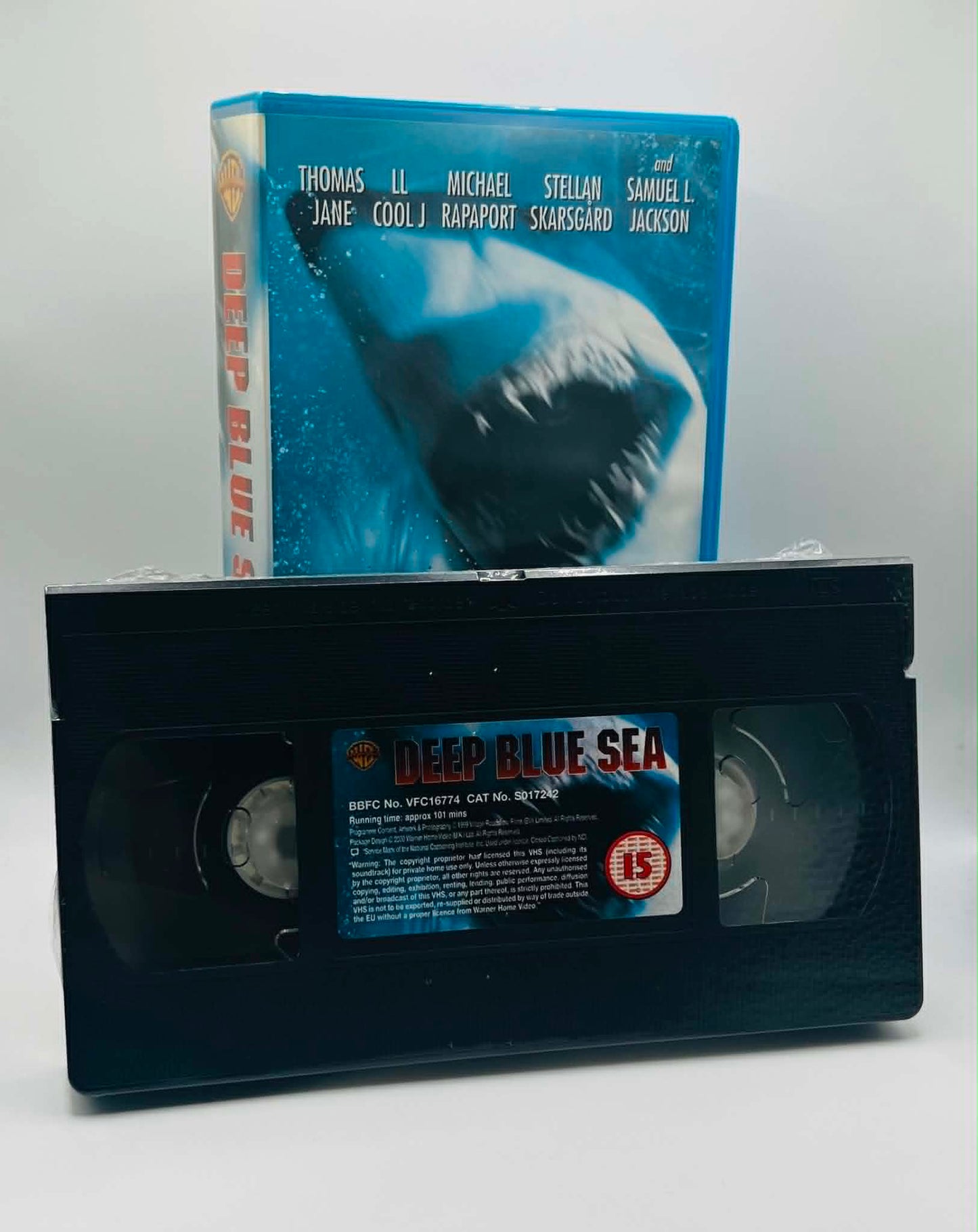 Deep Blue Sea (15) (NEW SEALED)
