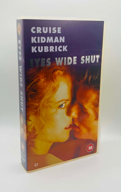 Eyes Wide Shut (18)