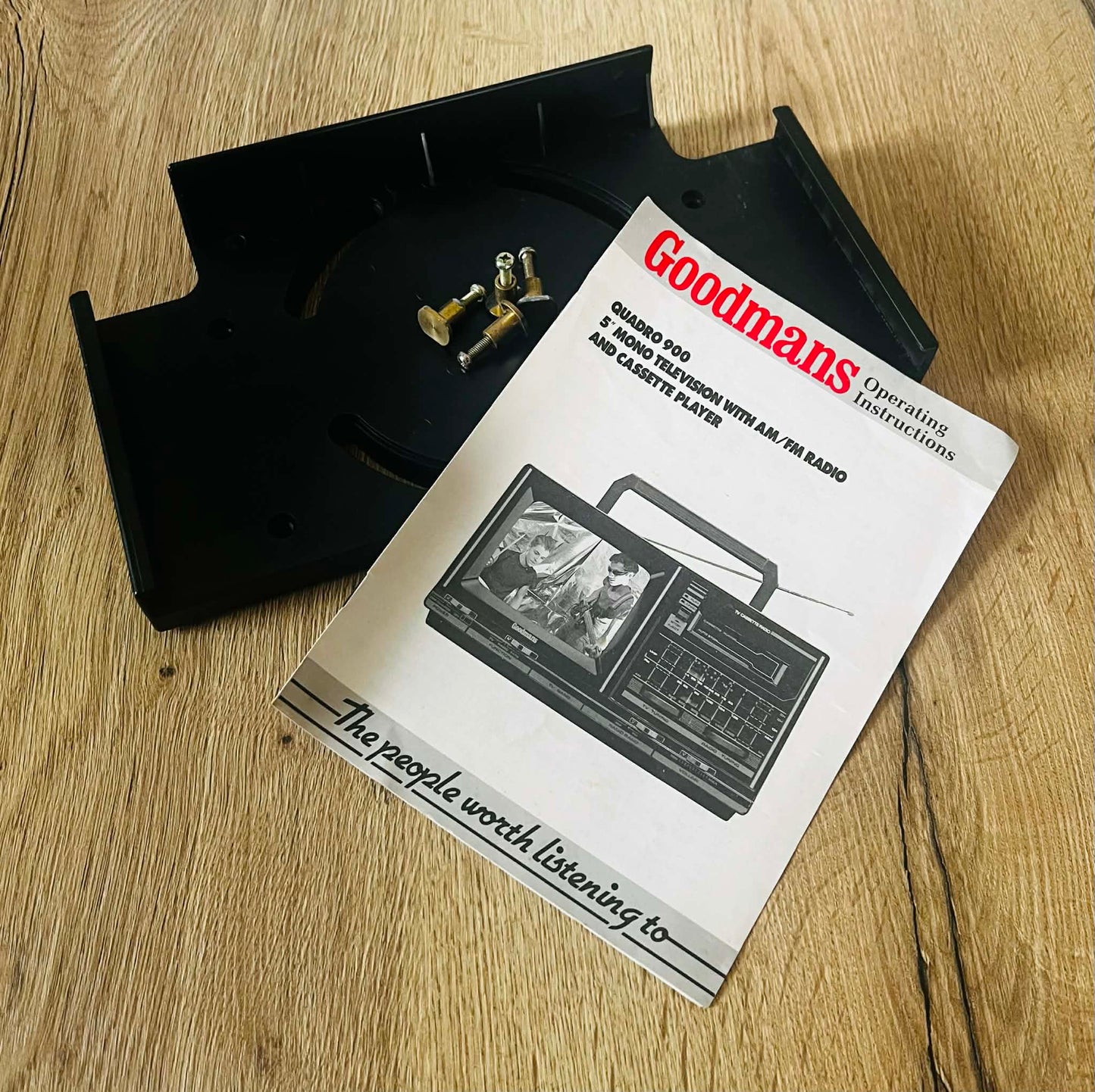 Goodmans Quadro 900 5" Mono TV with AM/FM Radio + Cassette Player