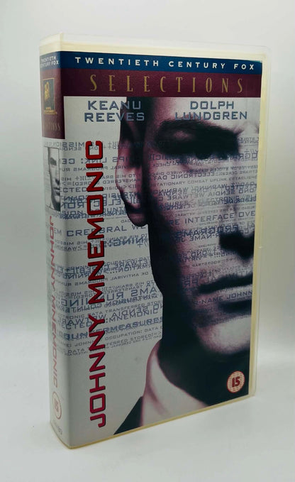 Johnny Mnemonic (15)