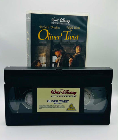 Oliver Twist (PG)