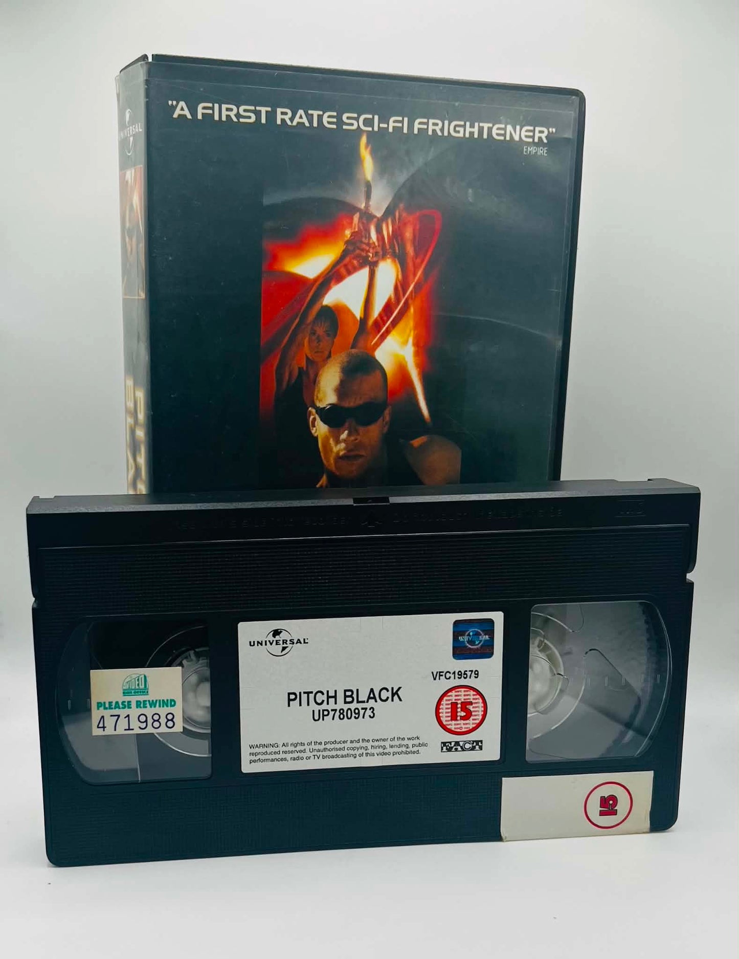 Pitch Black (15) (Big Box)