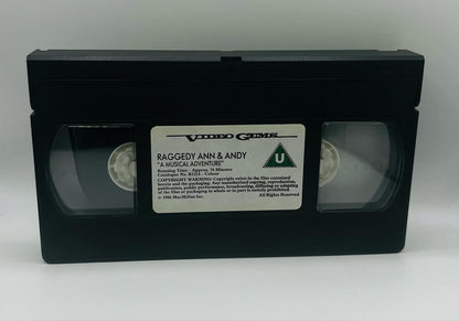 Raggedy Ann & Andy (U)