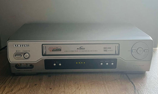 Samsung SV-661B Video Recorder + Remote + Scart to HDMI Lead + 3 VHS Video Tapes