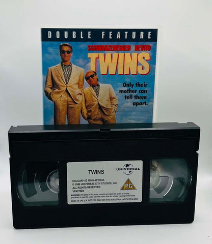 Twins / Kindergarten Cop (15)