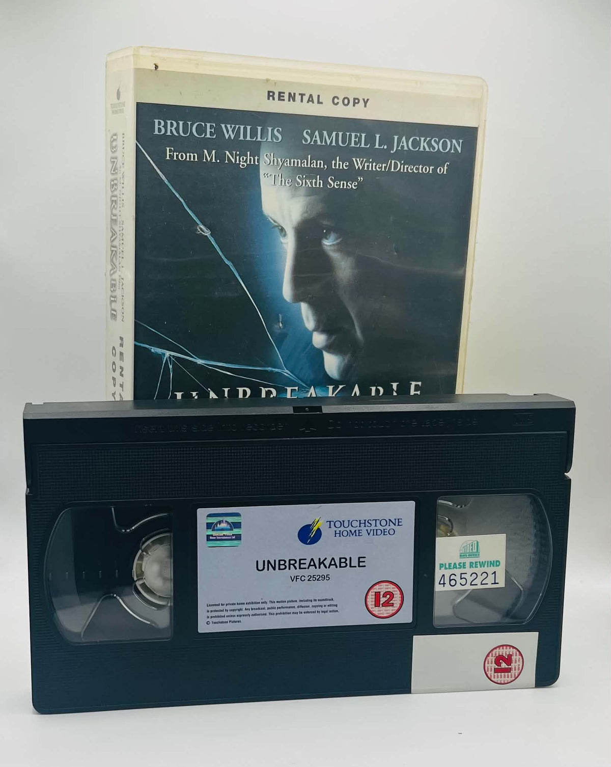 Unbreakable (12) (Big Box)